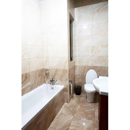 Mixel Gozitan And Pool - Happy