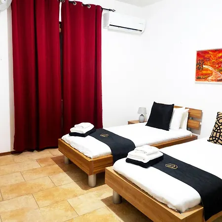Apartment Mixel Gozitan And Pool - Happy *