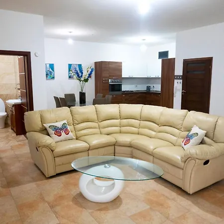 Apartment Mixel Gozitan And Pool - Happy Sannat