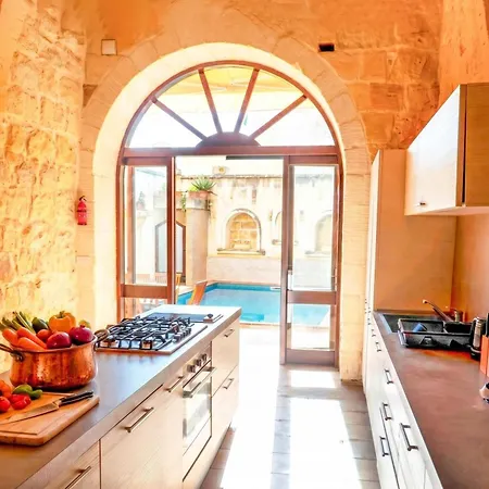 Mixel Gozitan Villa&pool - Happy *