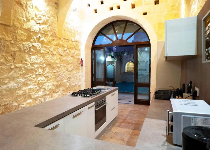 アパート Mixel Gozitan And Pool - Happy